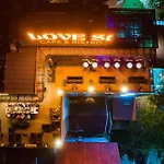 Love St - Hanoi Hotel