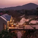 Quin House