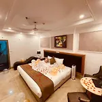 Nam Cuong X Hotel