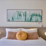 Keypad Hotel - 28 Dich Vong Hau