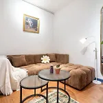 Sazihome Le Thanh Tong Hanoi