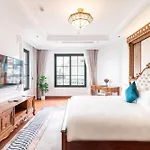 Luxe Paradise Suite Hotel Trich Sai