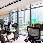 Sunny Deluxe Apartment 1-Bedroom And 1-Living Room Free Gym