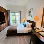 Diamond Westlake Suites