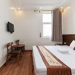 Oyo 472 Lenka Hotel