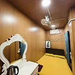 Head Of Old Quater - Cheap - Sharewc