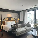 Luxe Paradise Premium Hotel Pham Hong Thai