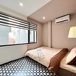 Nine Housing 127 Hao Nam