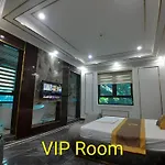 Bao Ngoc Hotel Dinh Cong