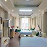 Lushstay Lavish - Hanoi Train Station