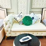 Lushstay Lavish - Hanoi Train Station