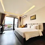Paragon Noi Bai Hotel & Pool