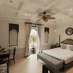 Hanoi Graceful Hotel And Travel