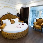 Royal Duong Noi Hotel