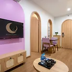 Moonlit Suites Hotel By Luxe Paradise