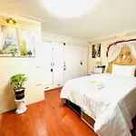 Opera Hostel