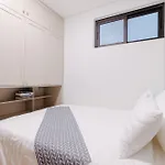 Margaery Lakeside - 2 Bedroom Apartment With Balcony
