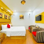 Moon Hotel 56 Truong Cong Giai