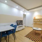 Paradise Suite Hotel 51 Ton Duc Thang By Luxe Hospitality
