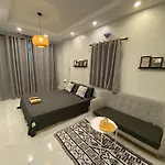 Michi House Ly Nam De, Can Ho Trung Tam Pho Co