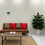 Ht Home D\'El, Dorado 3