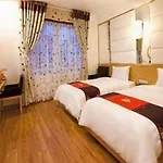 Tu Linh Palace Hotel
