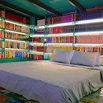 Nha Sach Mao\'S Homestay I