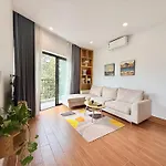 Oikia Westlake Apartment