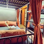 Top Hostel- Big Bed-3 Mins To Train Street-Friendly-High Quality Of Sleeping