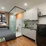 Fuji Hotel And Apartment Cau Giay