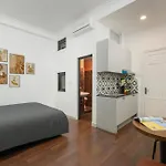 Fuji Hotel And Apartment Cau Giay