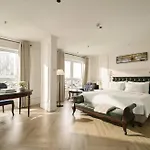 M Village Hotel Long Bien