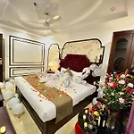 Nam Cuong X Hotel