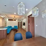 Asahi Luxstay - Golden Park Big Corner Apartment With Cau Giay Park View