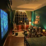 Hibou\'S House