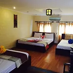 Homebackpackers Hostel
