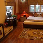 Thai Son Hotel