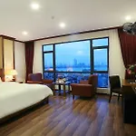 West Lake Home Hotel & Spa