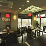 Sinh Plaza