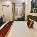 Suji Hotel