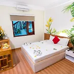 The Queen Hotel & Spa