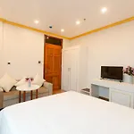 Honeymoon Hotel And Apartment