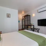 Iris Boutique Hotel
