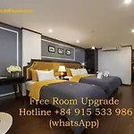 Mayflower Hotel- Central Old Quarter