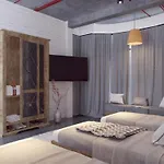 Luxury Backpakers Hotel