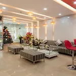 Van Mieu Hotel
