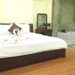 Transit Hotel