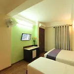 Holiday Lakeview Hotel