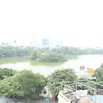 Holiday Lakeview Hotel