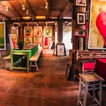 Dao Anh Khanh Studio Homestay